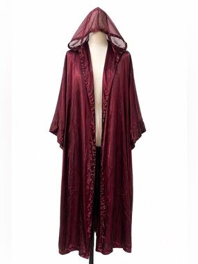 Rare Vintage Victoria’s Secret Gold Label 100% Silk Hooded Robe